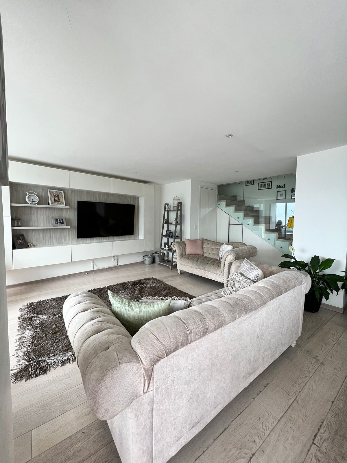 2 de 13: SALA