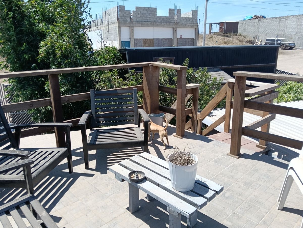 5 of 31: Terraza