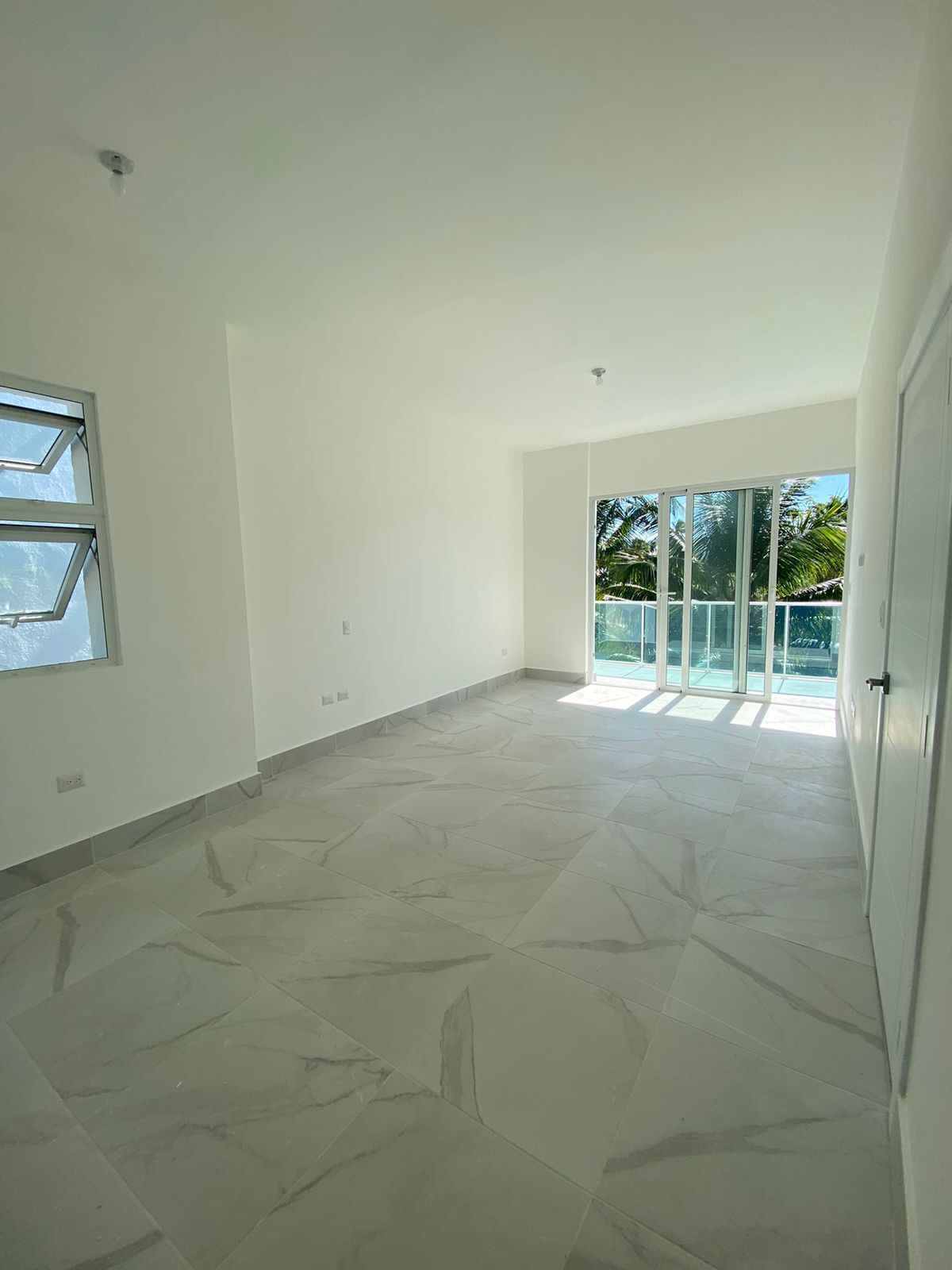 1 de 18: Sala comedor