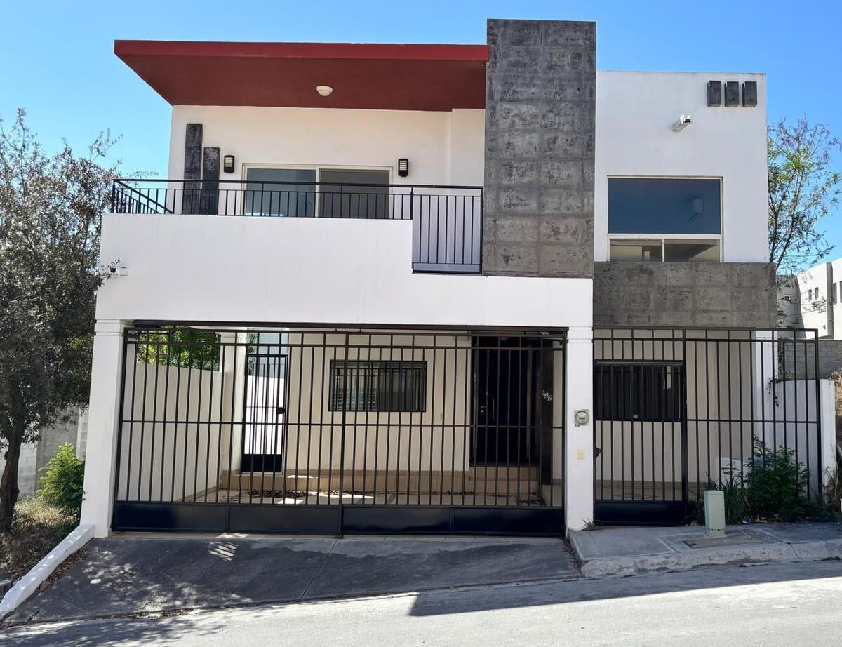 1 of 24: FRENTE DEL DOMICILIO