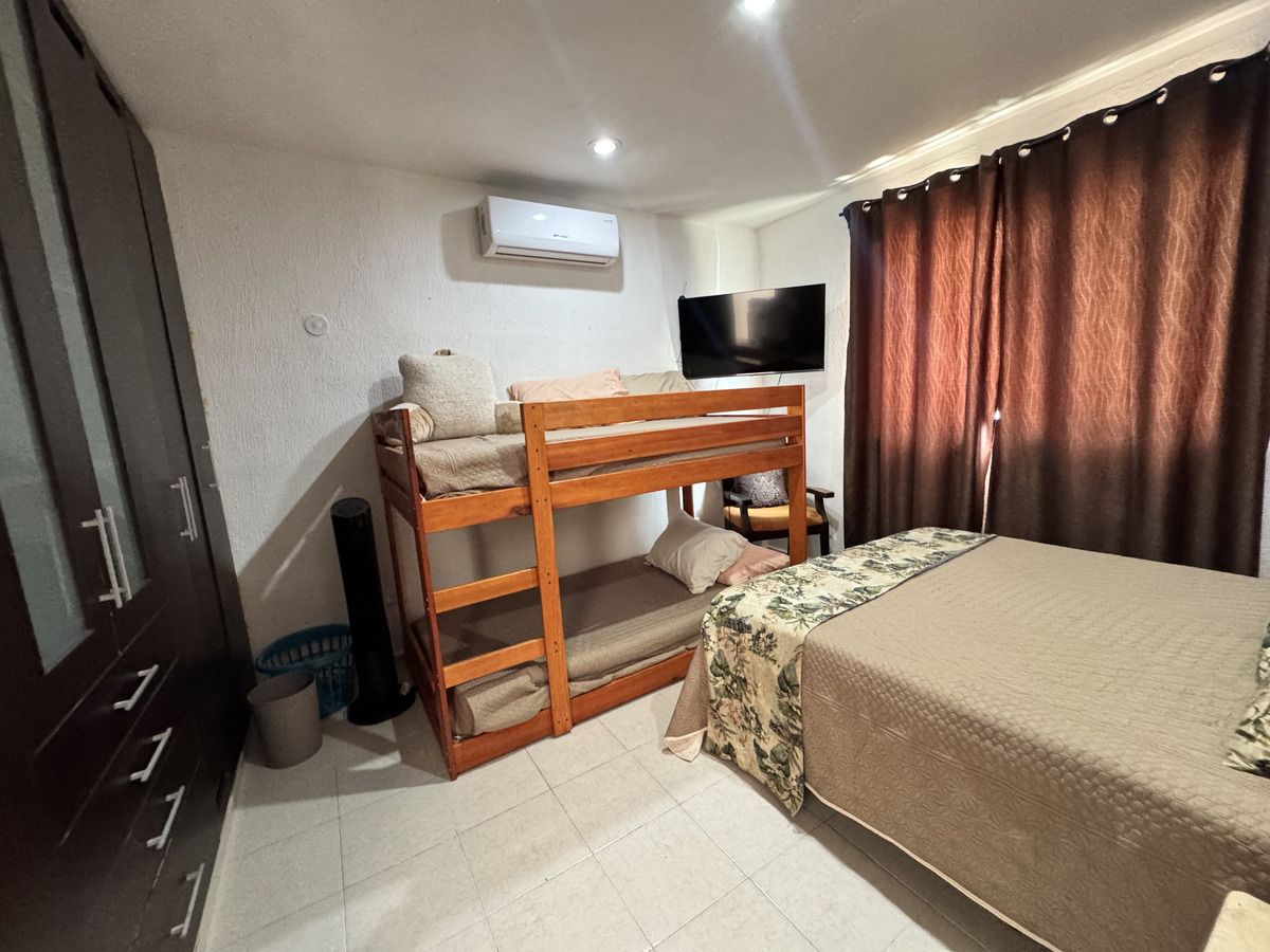 Casa en renta en Merida, Chuburna. Con Piscina ¡Calle cerrada!