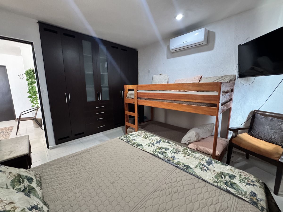 Casa en renta en Merida, Chuburna. Con Piscina ¡Calle cerrada!