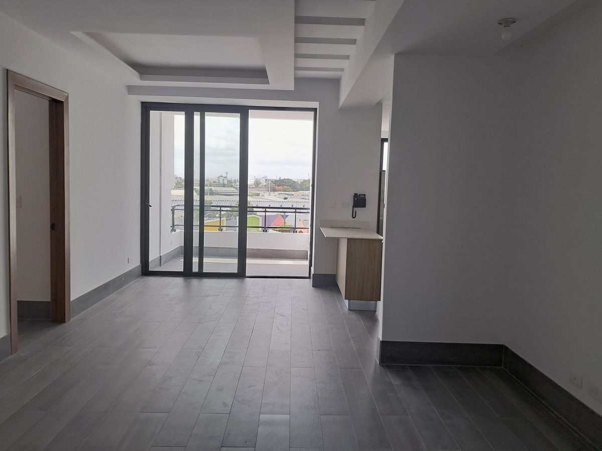 5 de 22: Vista sala balcon