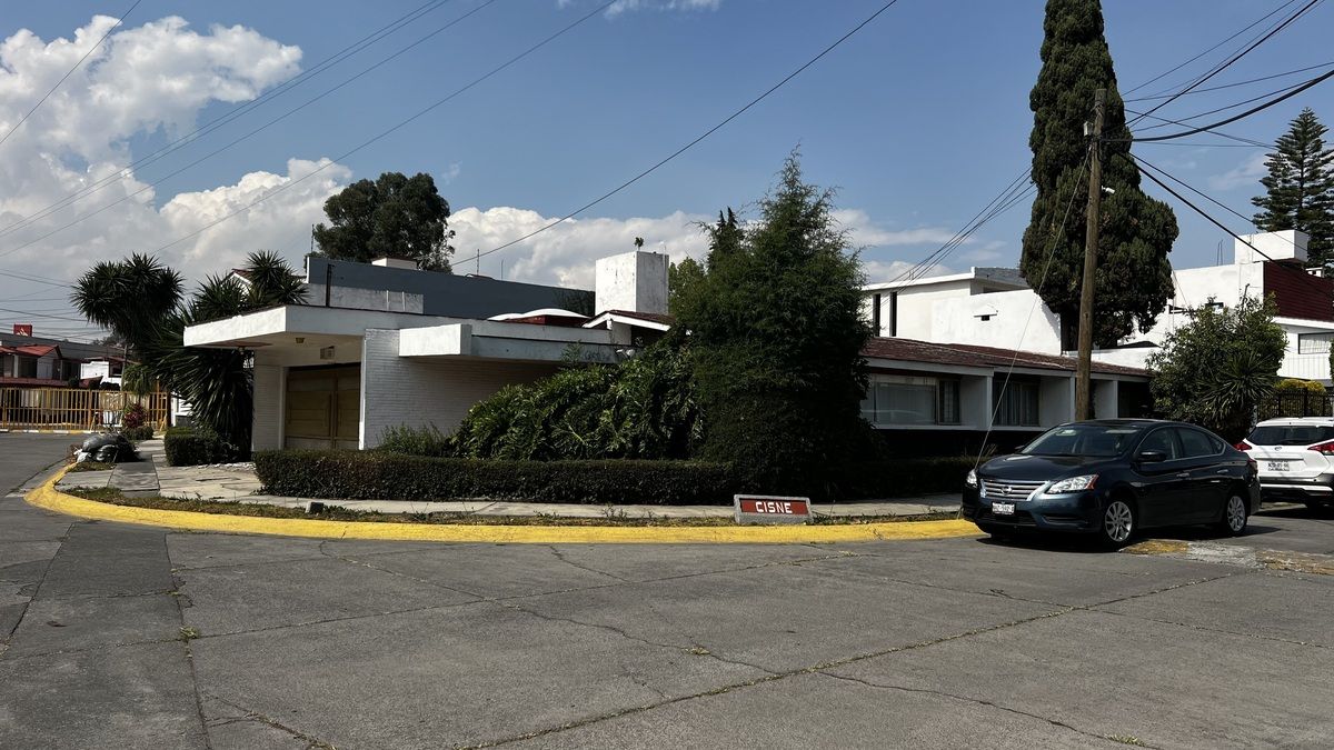 3 de 28