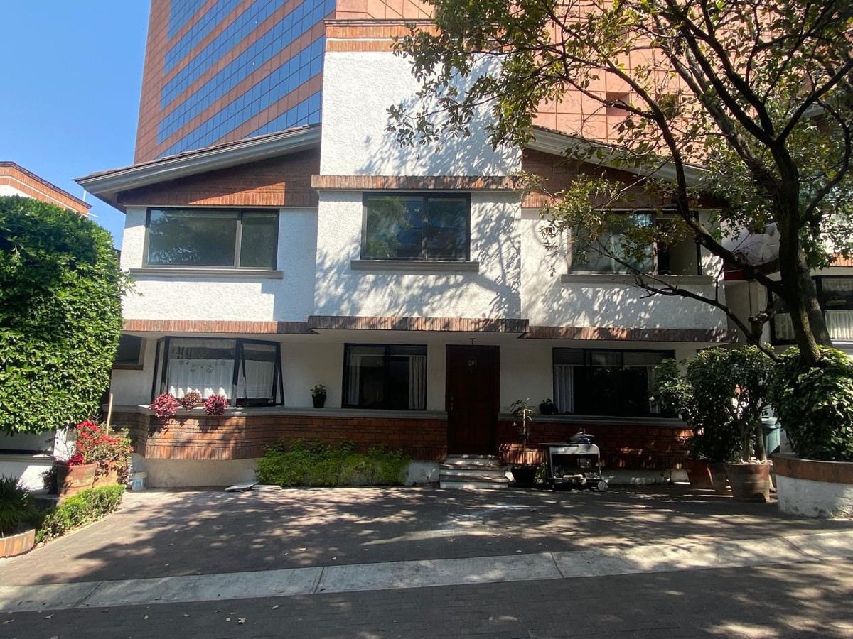 Casa en Condominio en Venta en JARDINES EN LA MONTAÑA