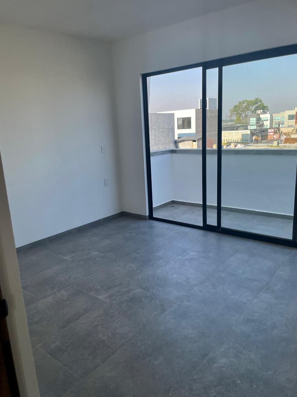8 de 13: Terraza en recámara principal