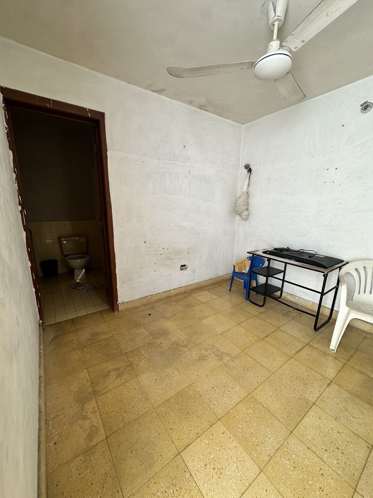 41 de 41: Cuarto de servicio