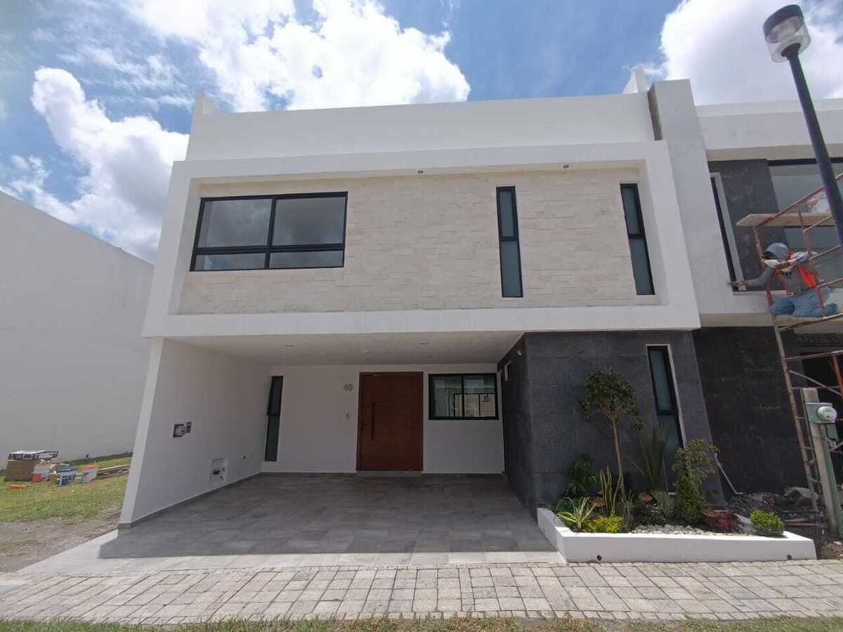 1 de 15: Fachada