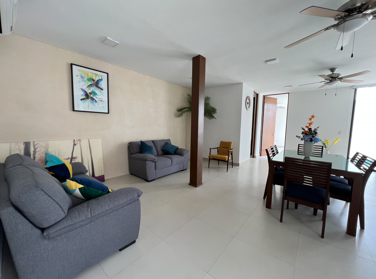 Casa en Renta de 4 Habitaciones con una Magnifica Vista en Temozon Norte