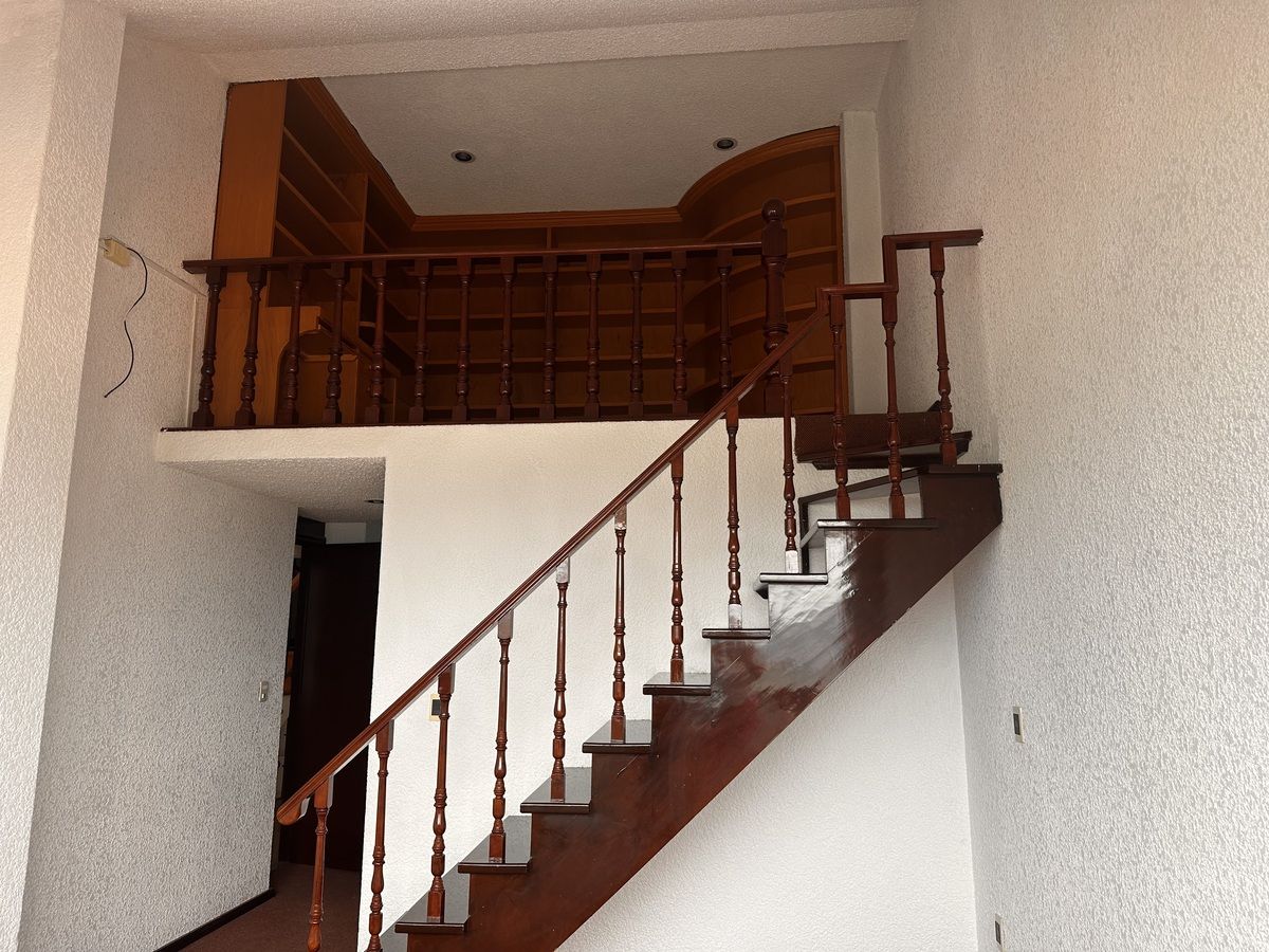 20 de 36: Tapanco recámara 2