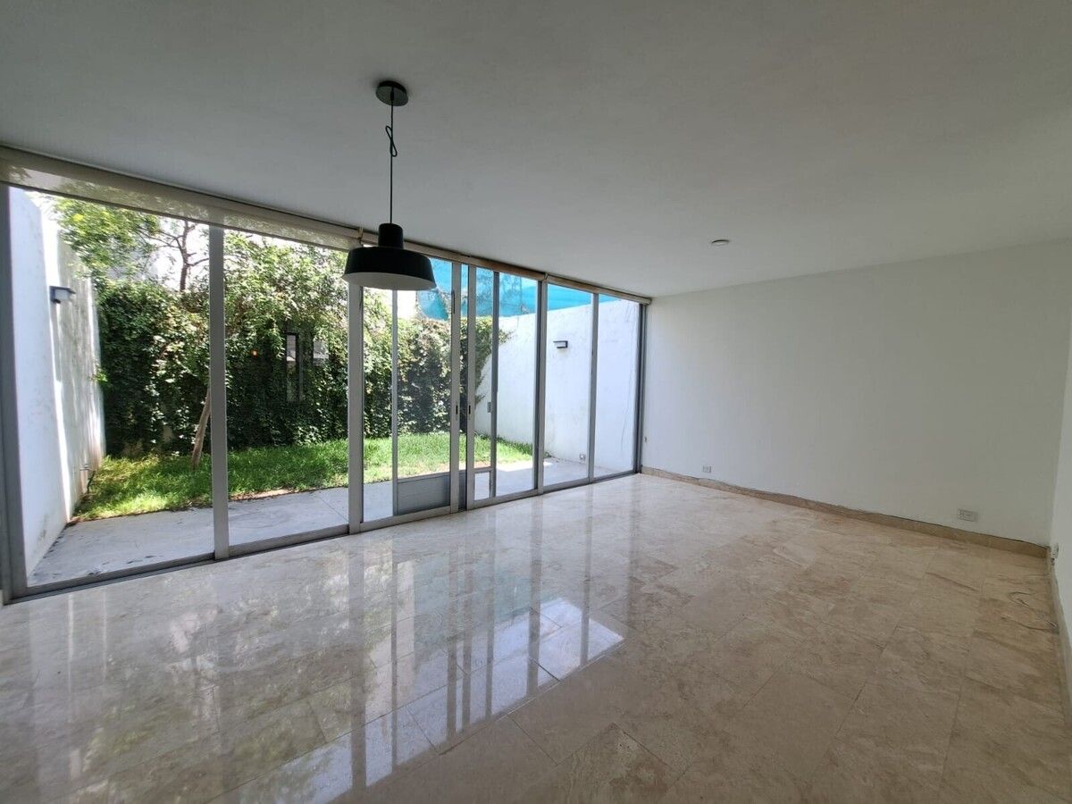 5 of 13: ESTANCIA DE COMEDOR Y SALA
