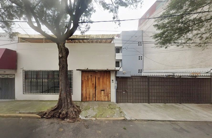 1 of 12: Casa con uso de suelo en Renta Las Águilas Rayo Vende ®
