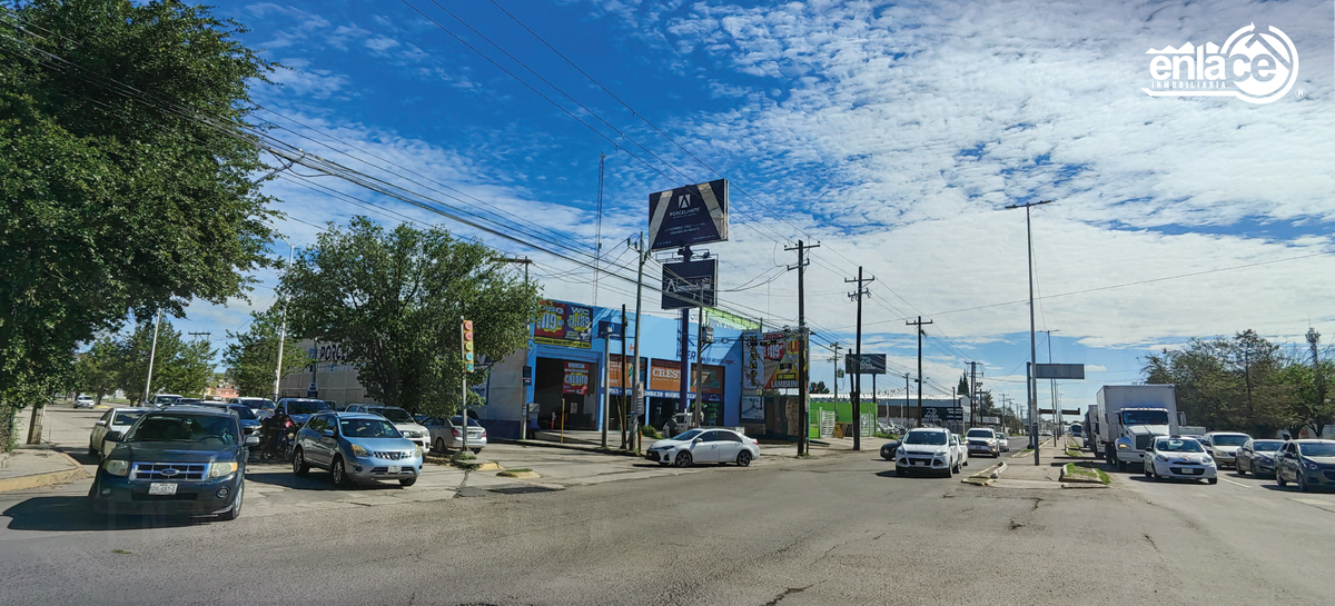 Local en avenida principal