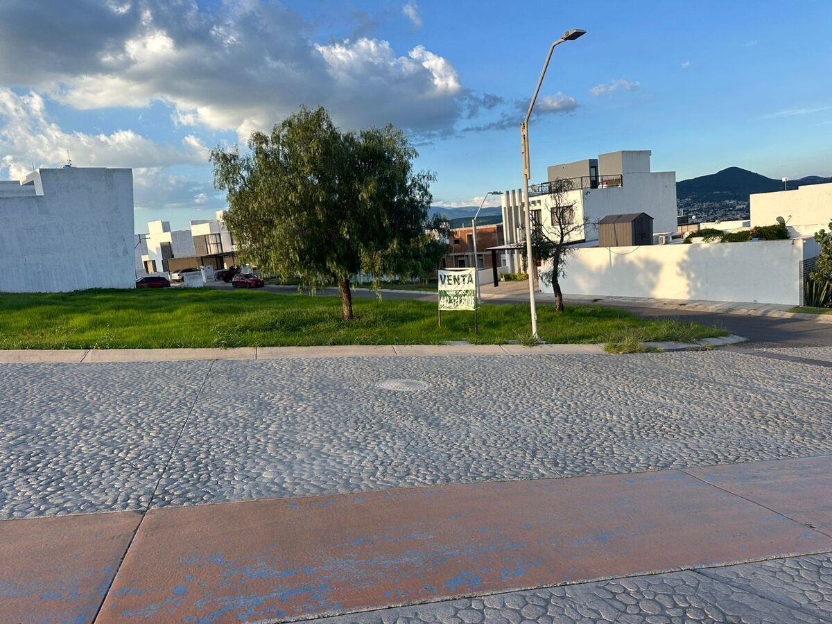 3 de 8