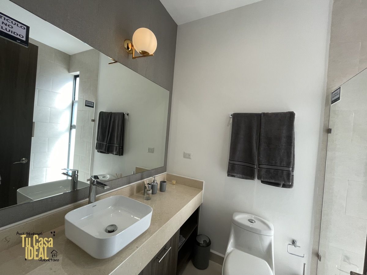 11 de 14: Baño Recamara secundaría