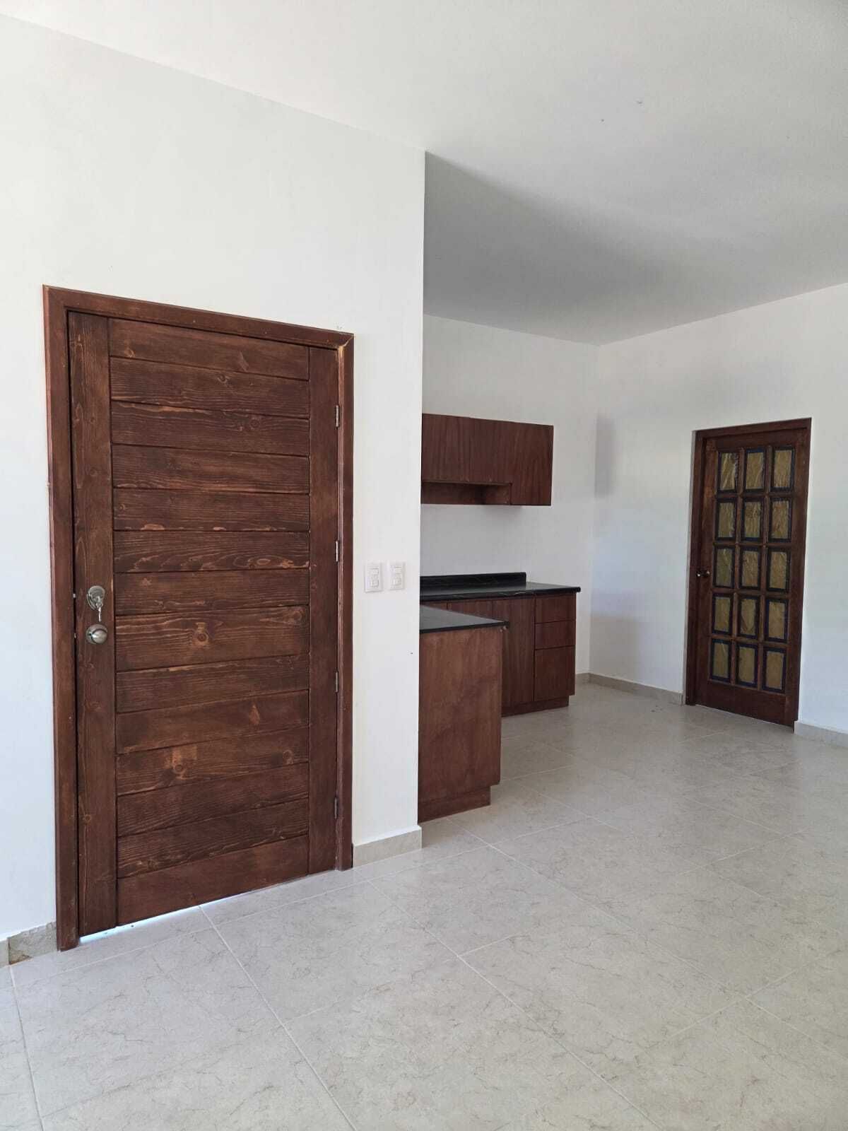 5 of 13: Kitchen