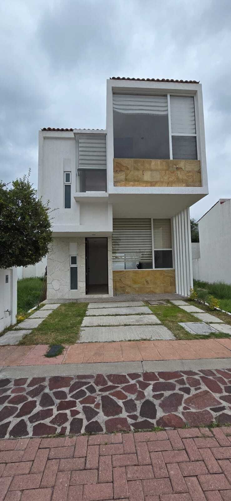 3 de 18