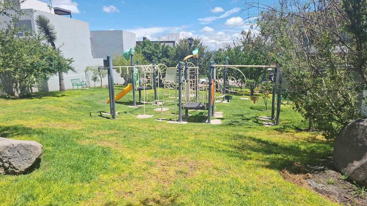 34 de 37
