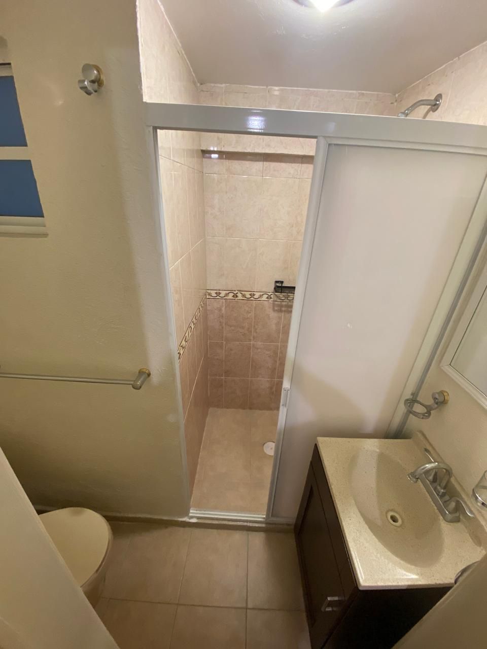 5 de 25: BAÑO COMPLETO
