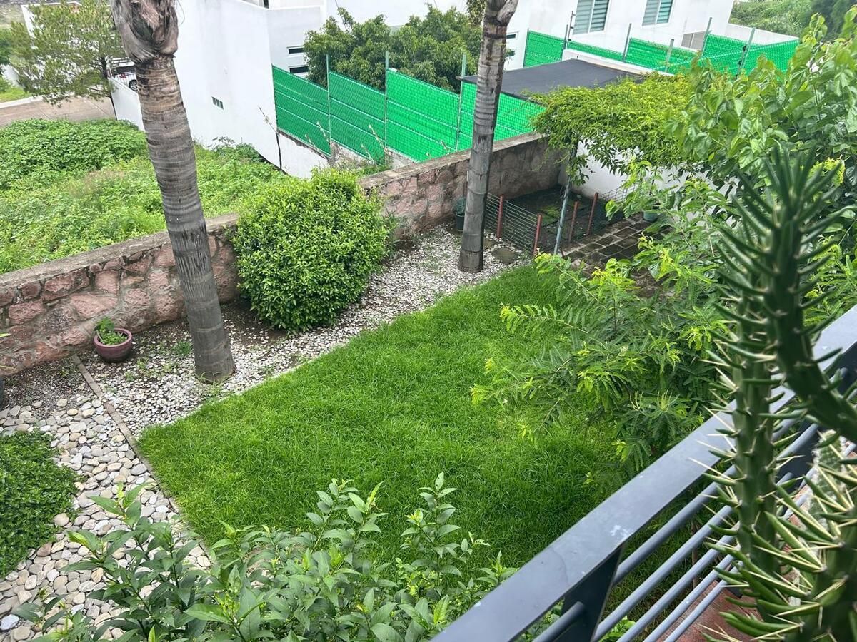 5 de 29: Jardín