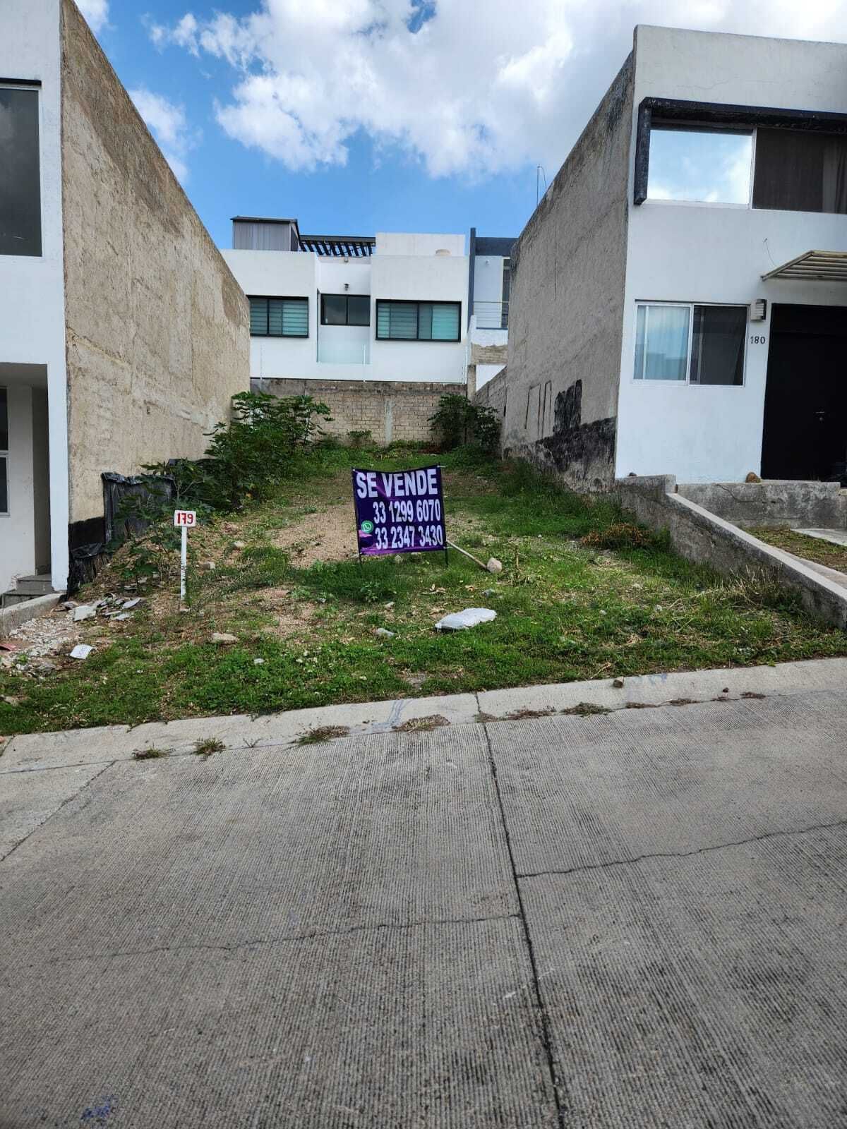 Terreno en Venta en Senderos de Monteverde, Tlajomulco de Zúñiga! - foto 1