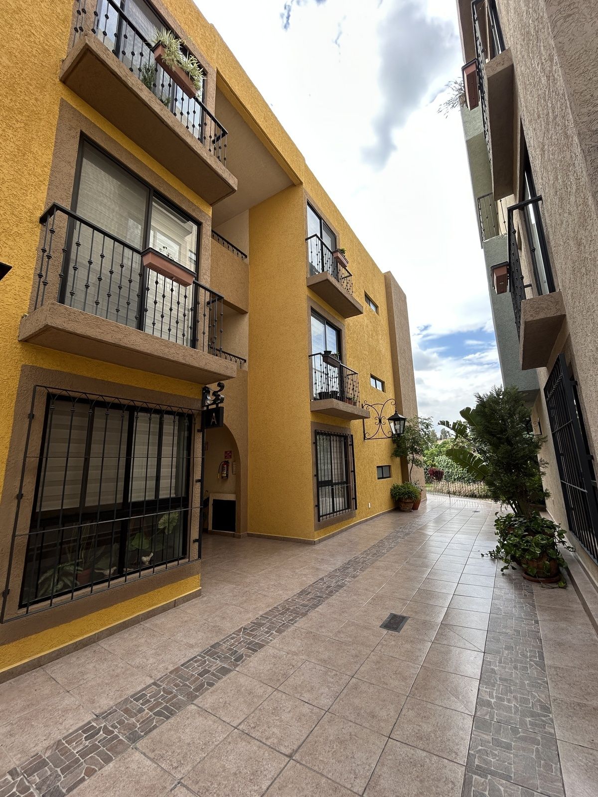 1 de 15: Fachada