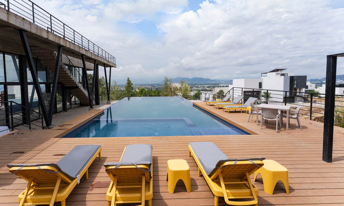 2 de 19: ALBERCA EN ROOF