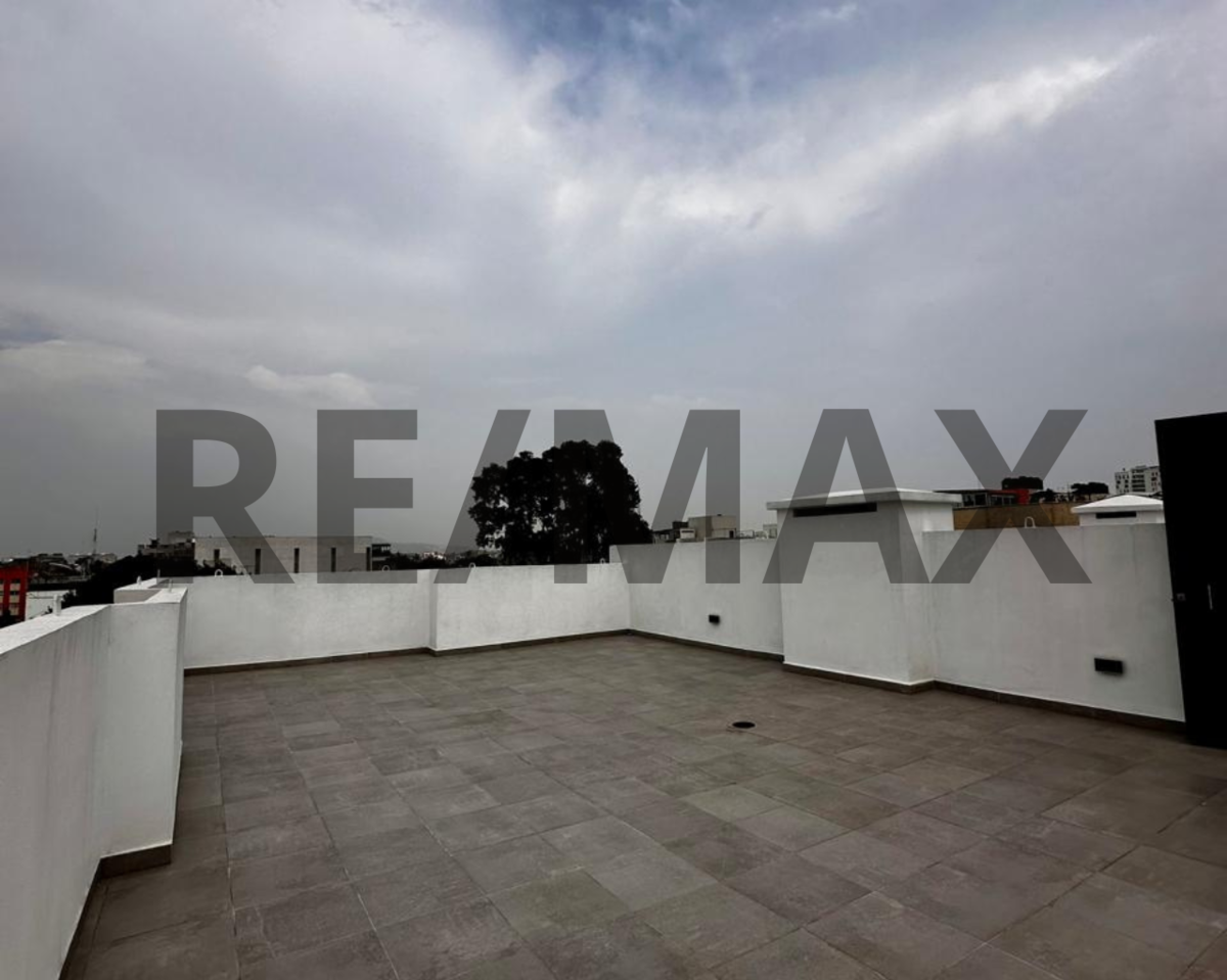 22 de 28: Roof Privado