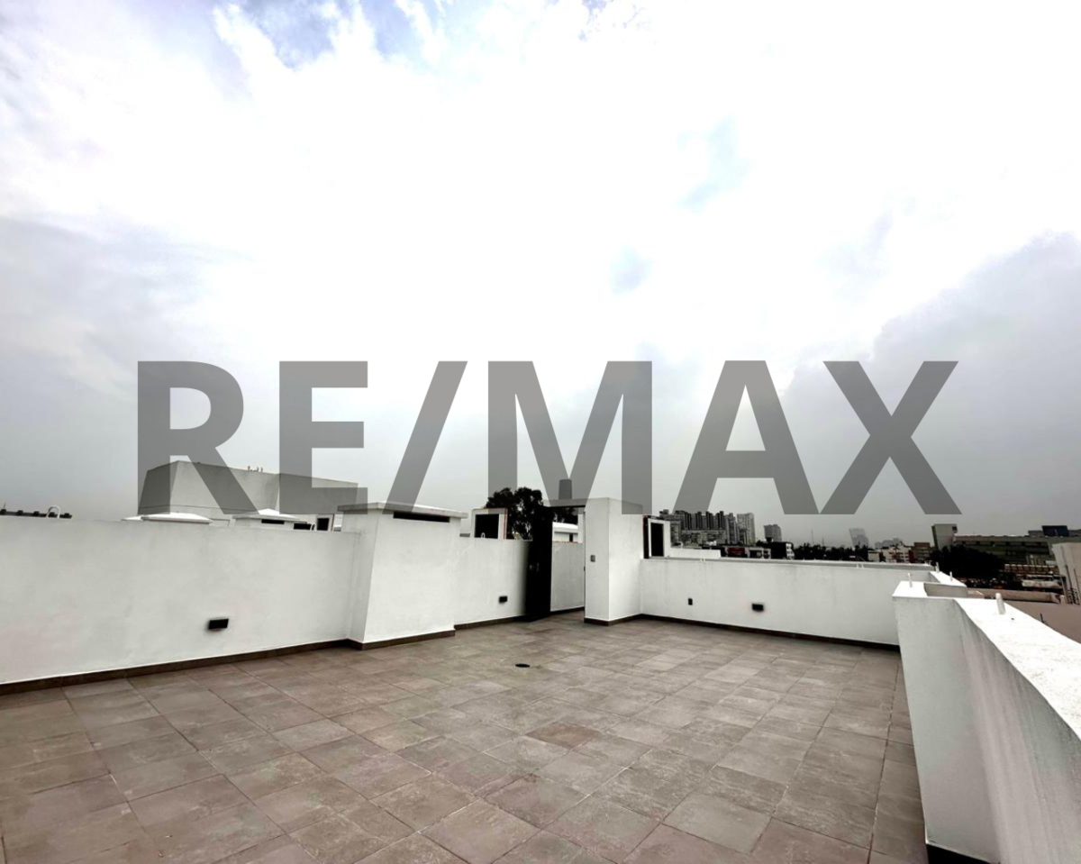 23 de 28: Roof Privado