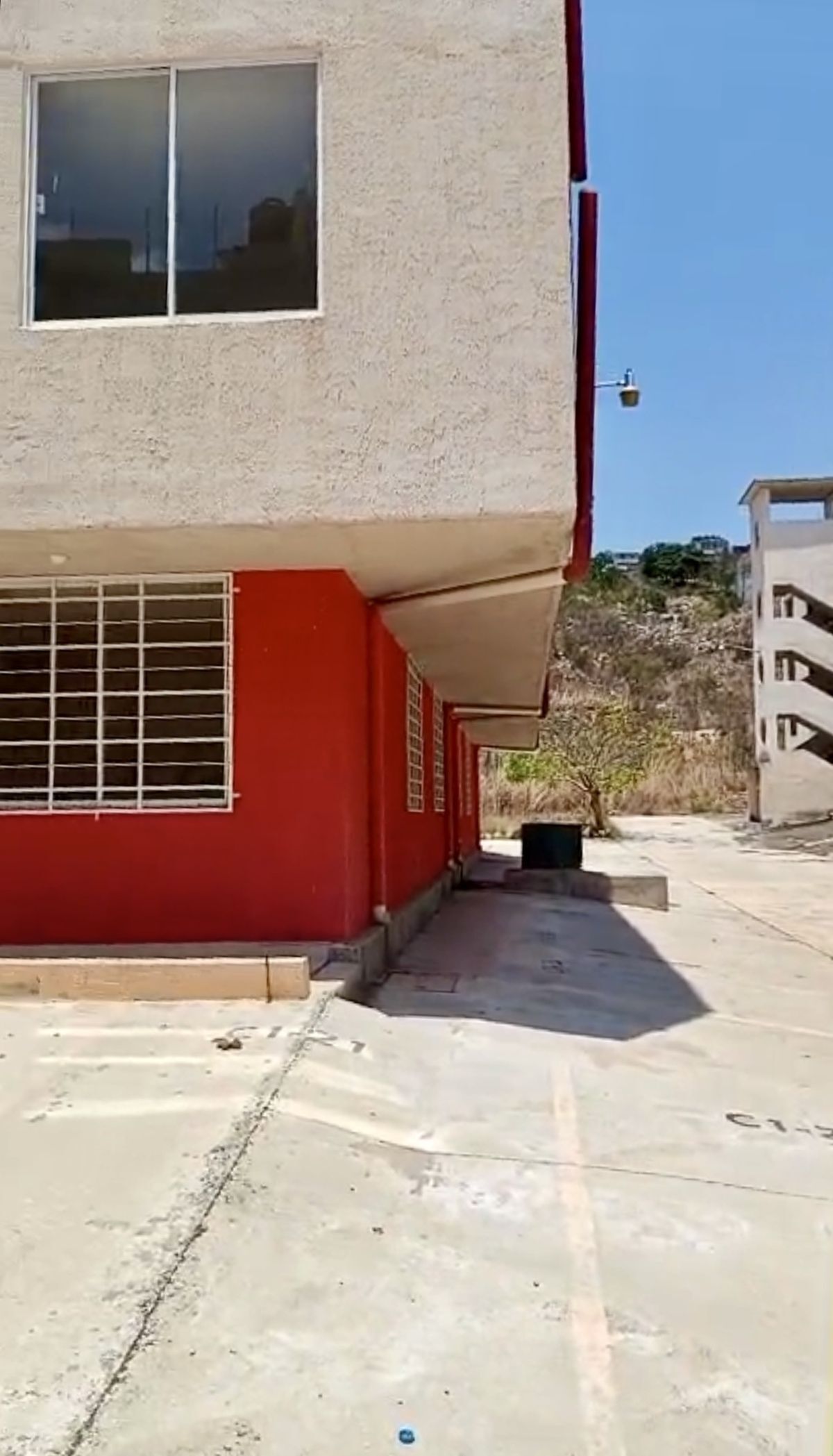12 de 16