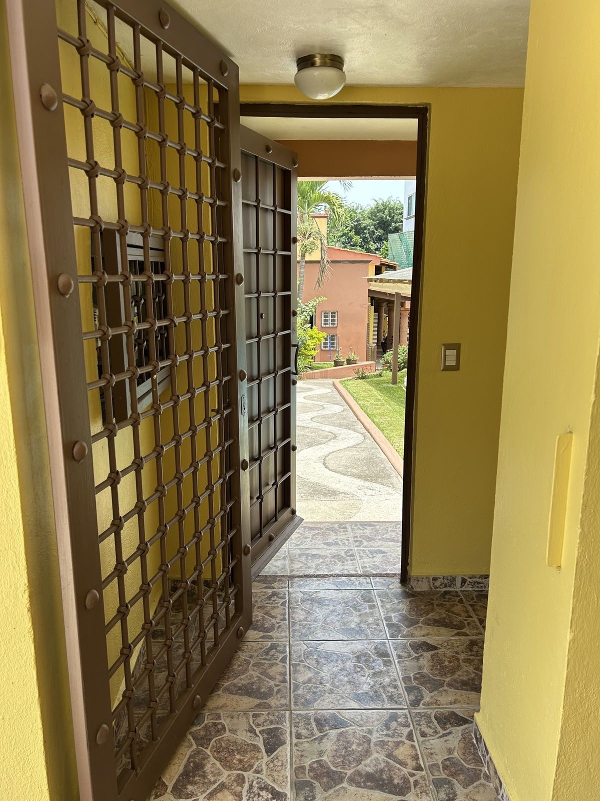 4 of 24: acceso