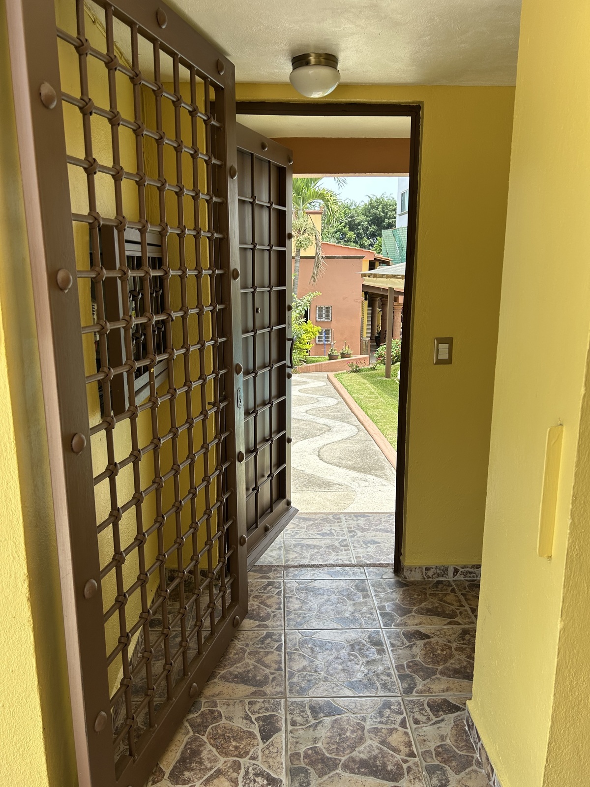5 of 24: acceso