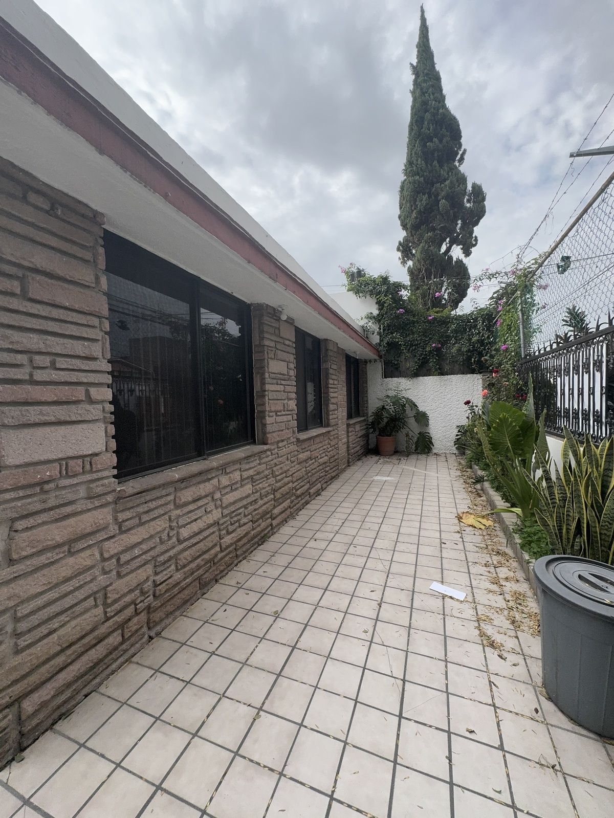 5 de 42: Revestida en cantera