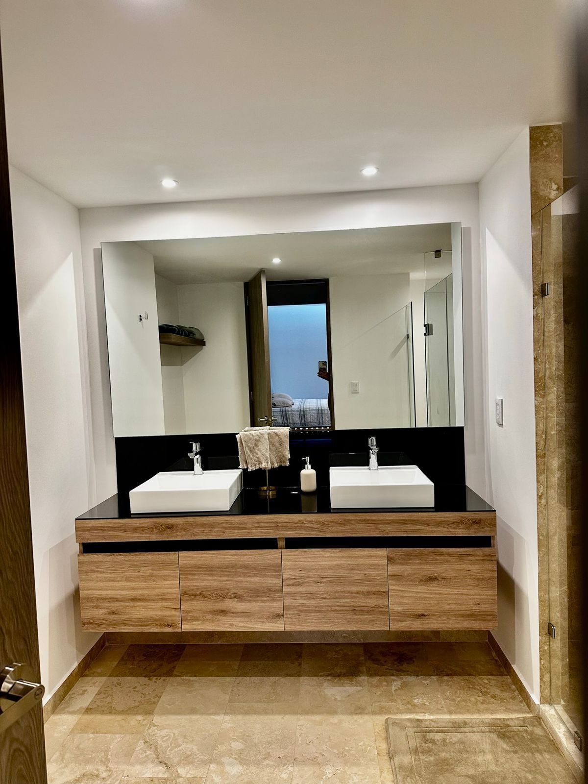 9 de 14: https://assets.easybroker.com/property_images/5379692/929603