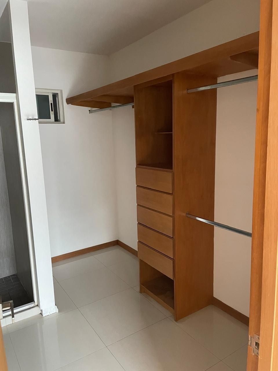 1 de 17: Closet Cuarto Principal
