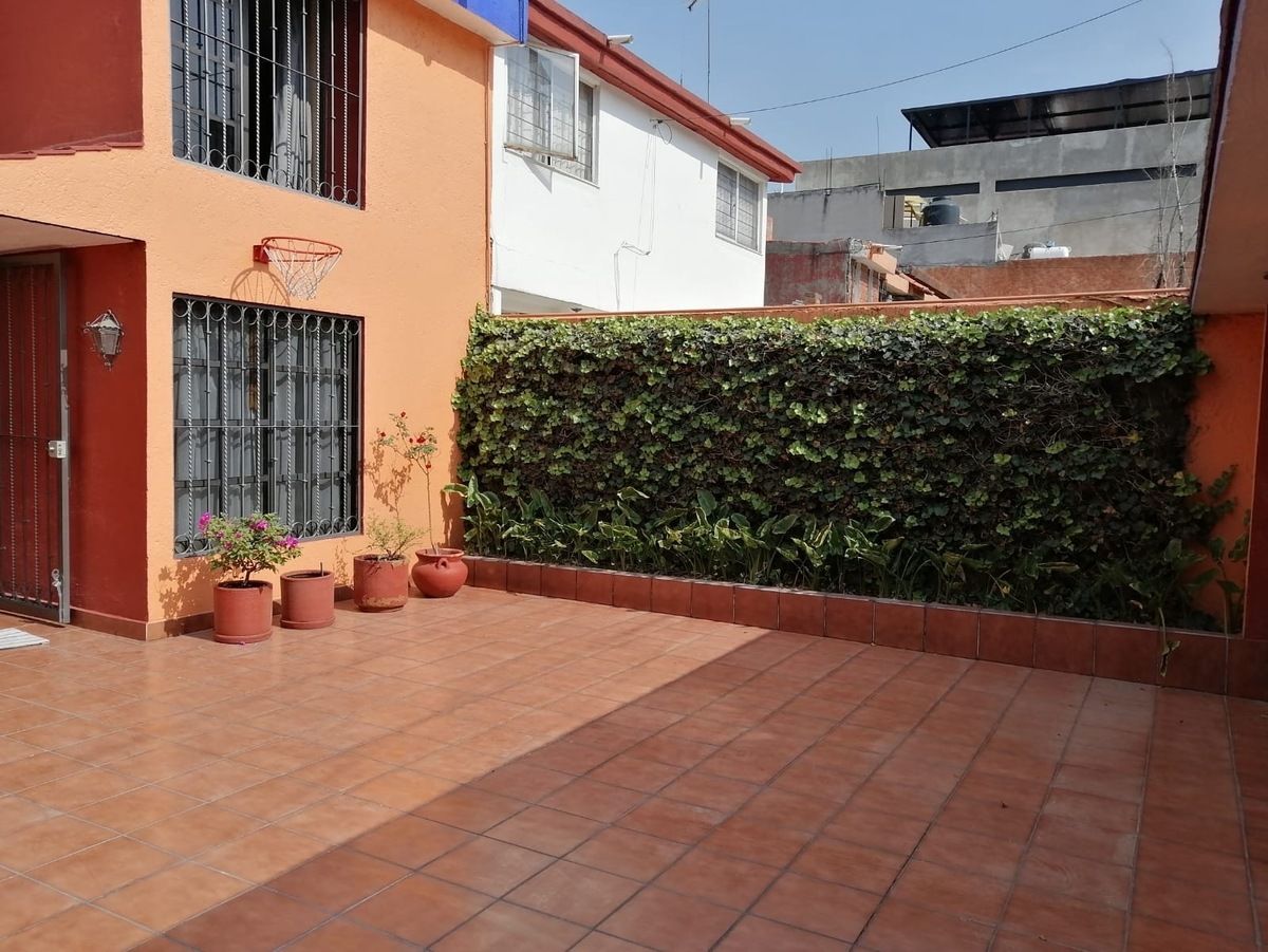 4 de 50