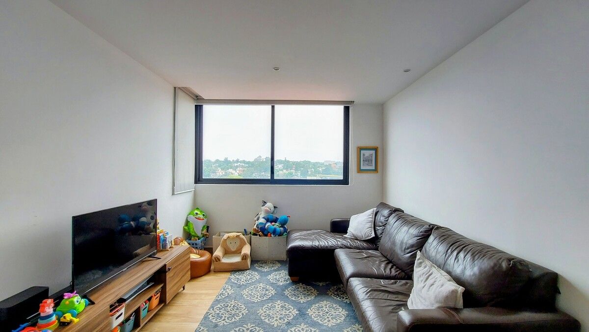 3 of 40: Espacio de TV.