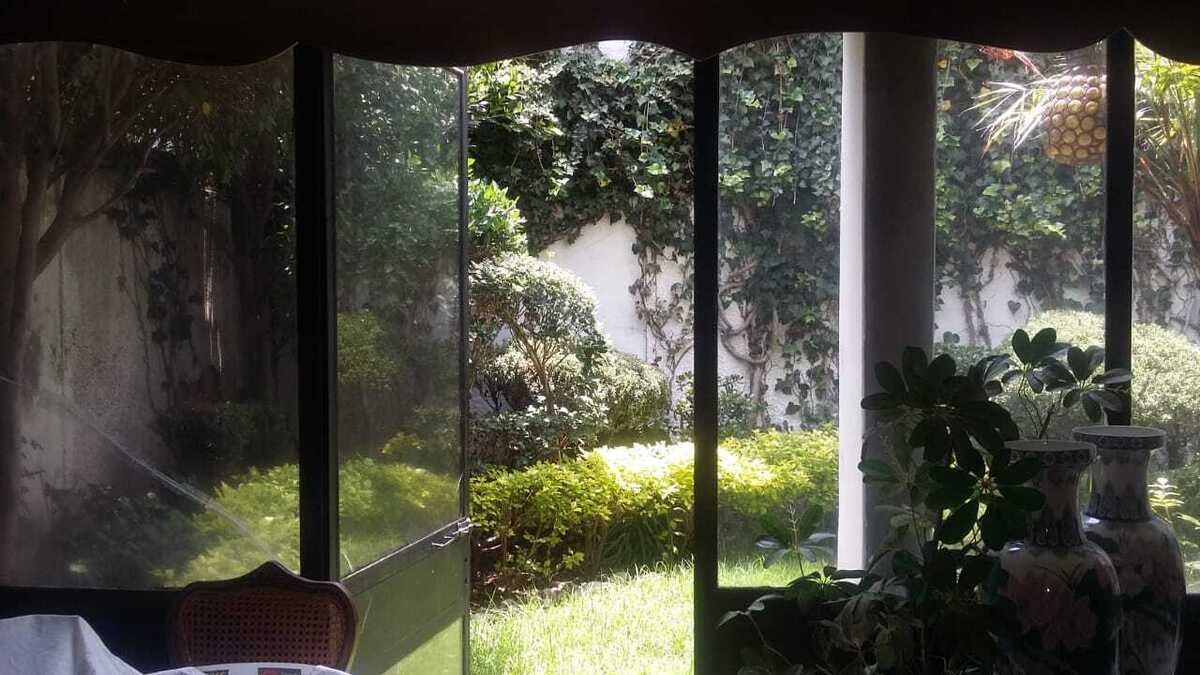 2 of 4