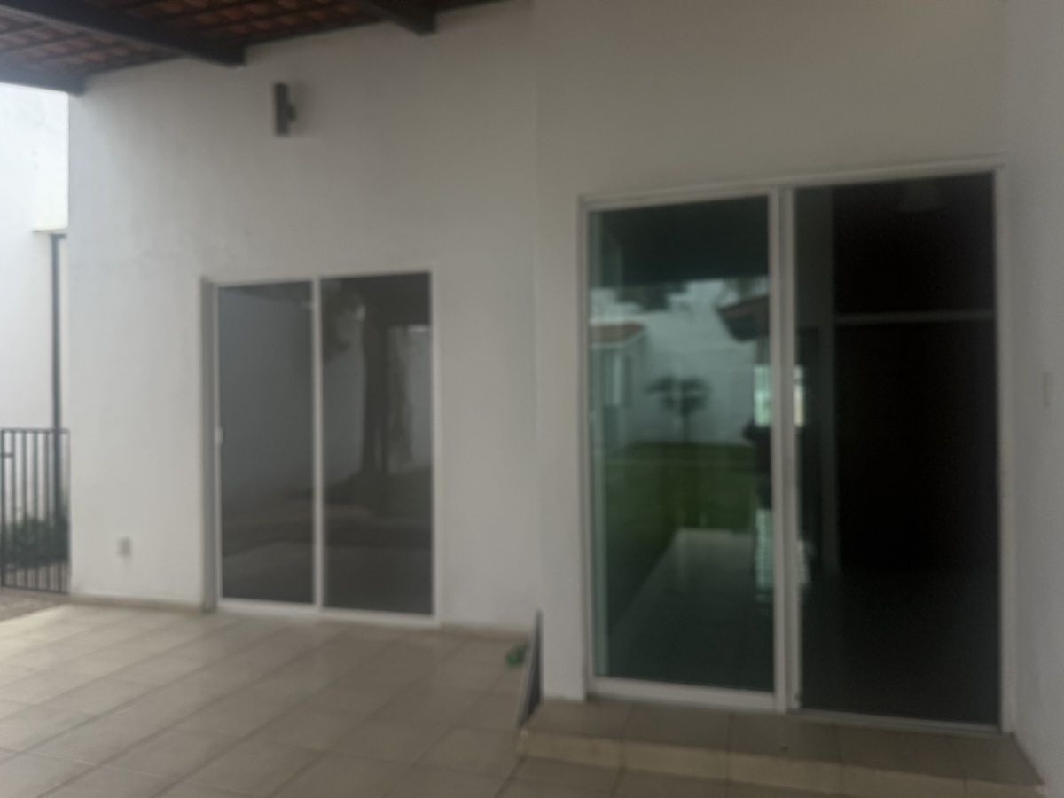 2 de 11: Terraza 1
