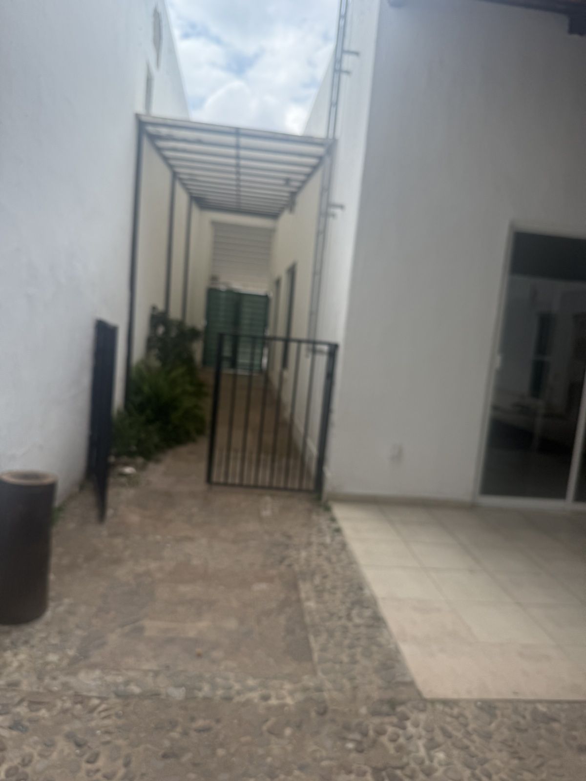3 de 11: Vista a servidumbre