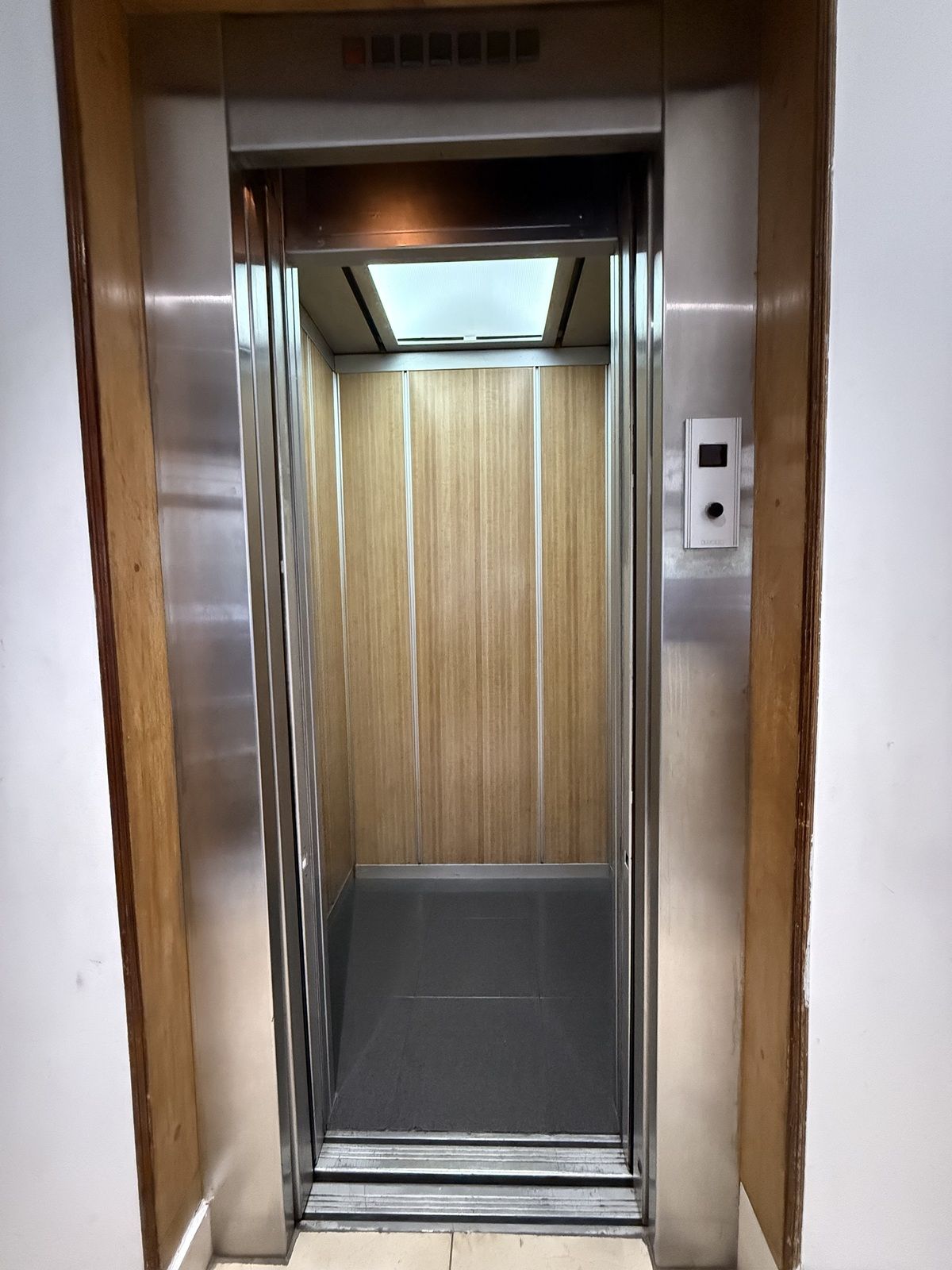 17 de 19: Elevador De la Torre