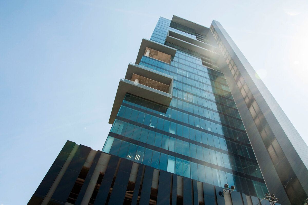 1 of 13: Edificio oficinas cirporativas