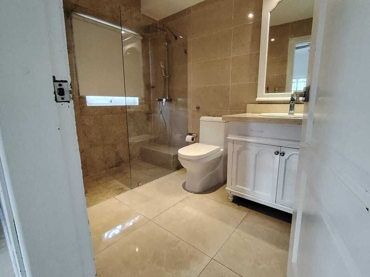 13 de 14: Baño 2