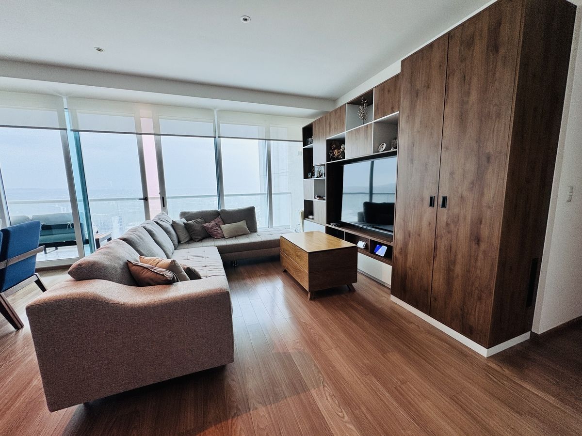5 de 38: Sala c