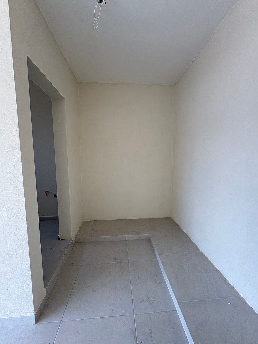 Vestidor de recámara principal, foto 36 de 41