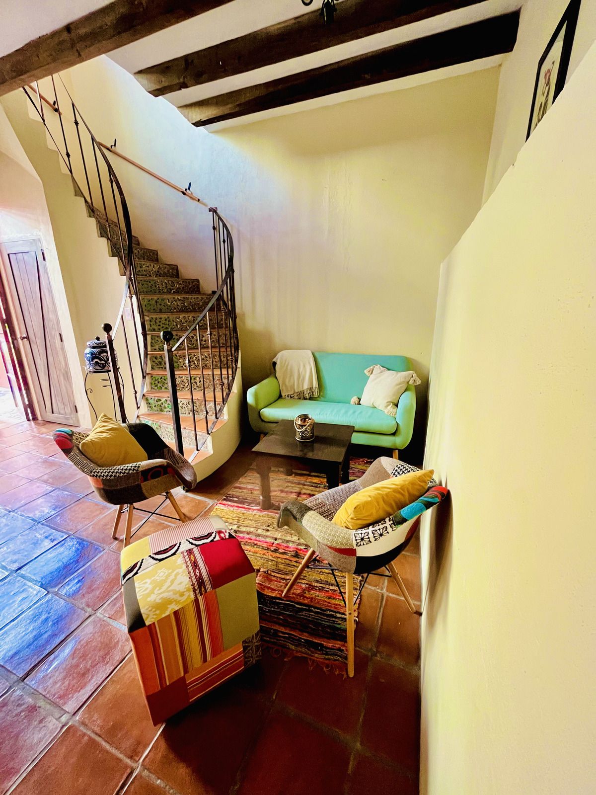 34 de 48: Sala de Casita