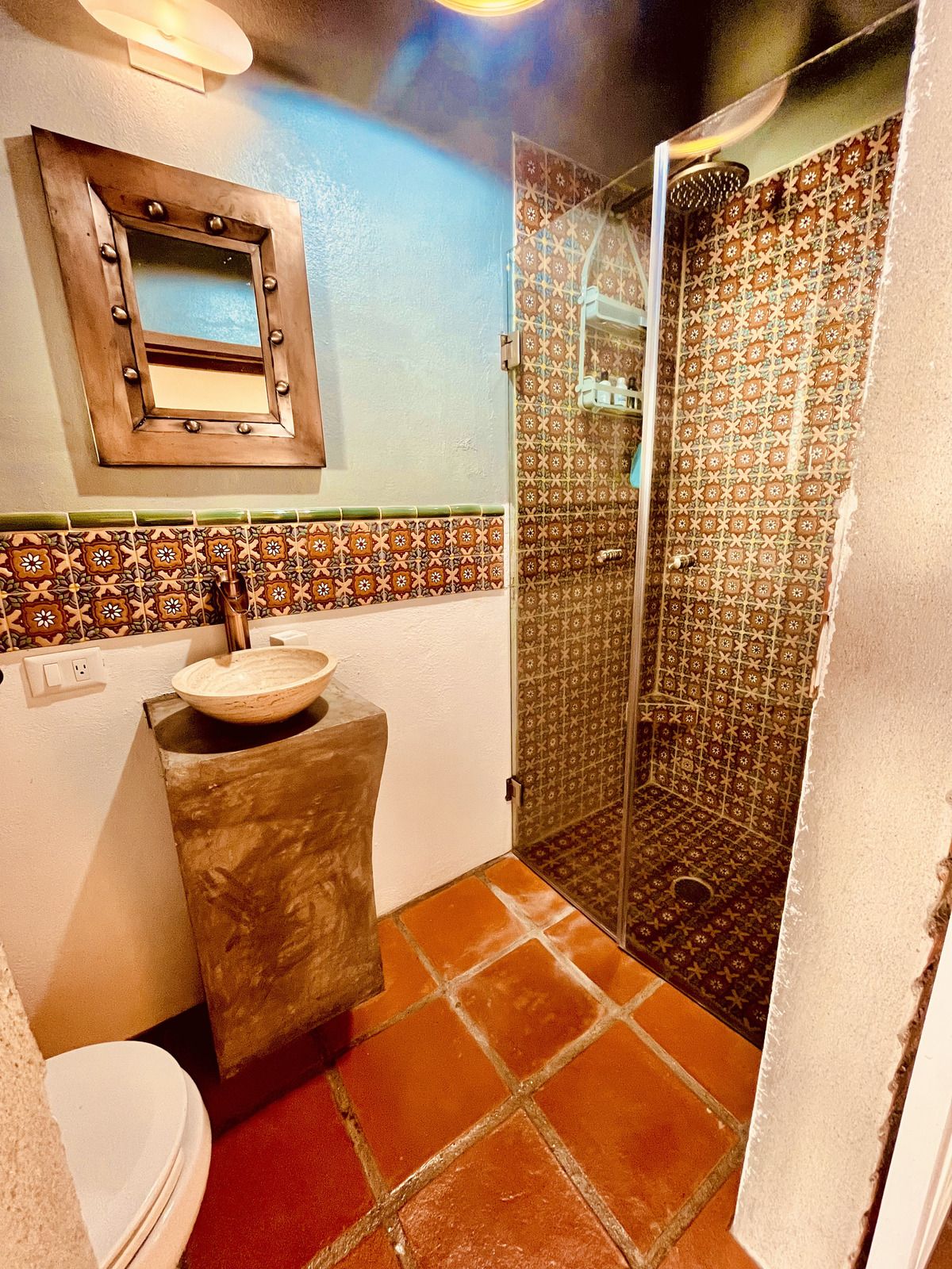 39 de 48: Baño Principal Casita