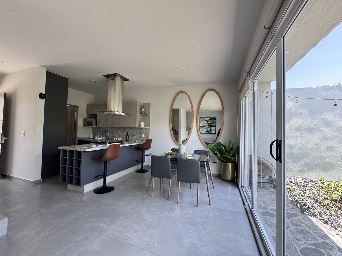 7 of 17: SALA COMEDOR