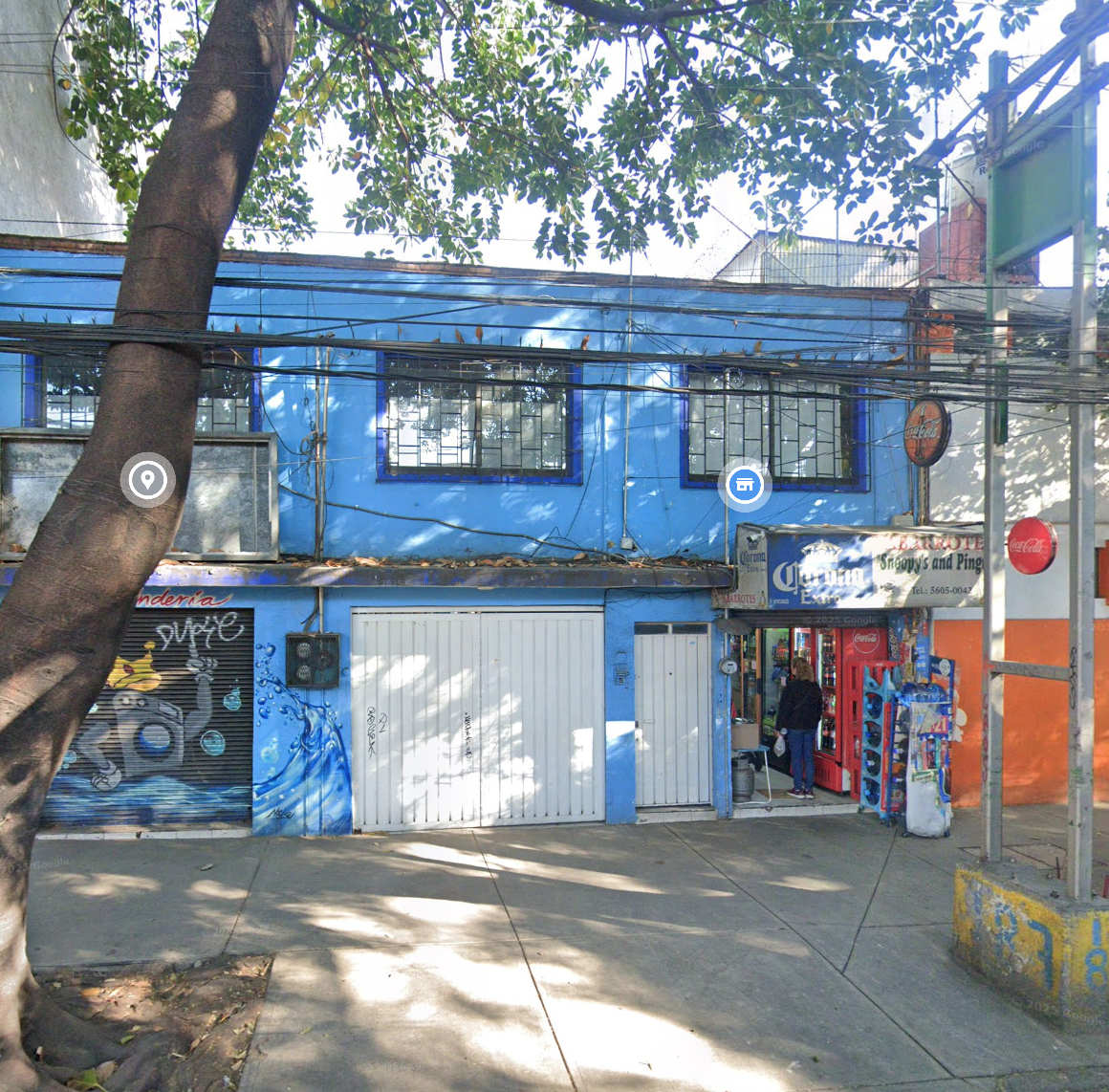 1 of 3: FACHADA