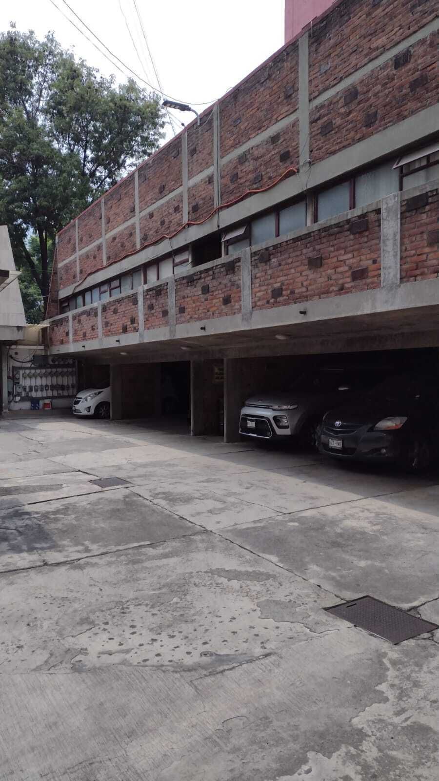 3 de 8